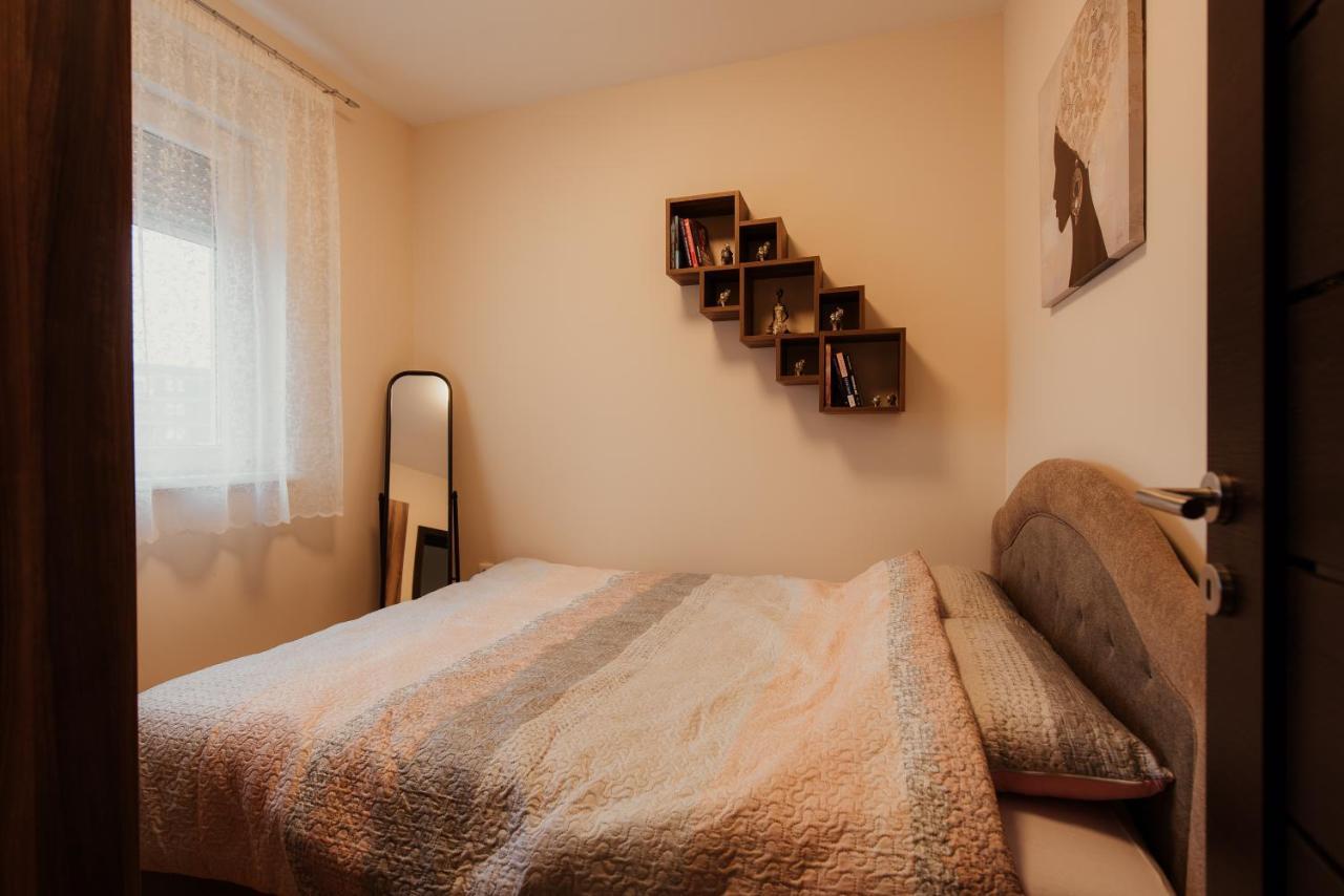 Apartamento Astra Novi Sad Exterior foto